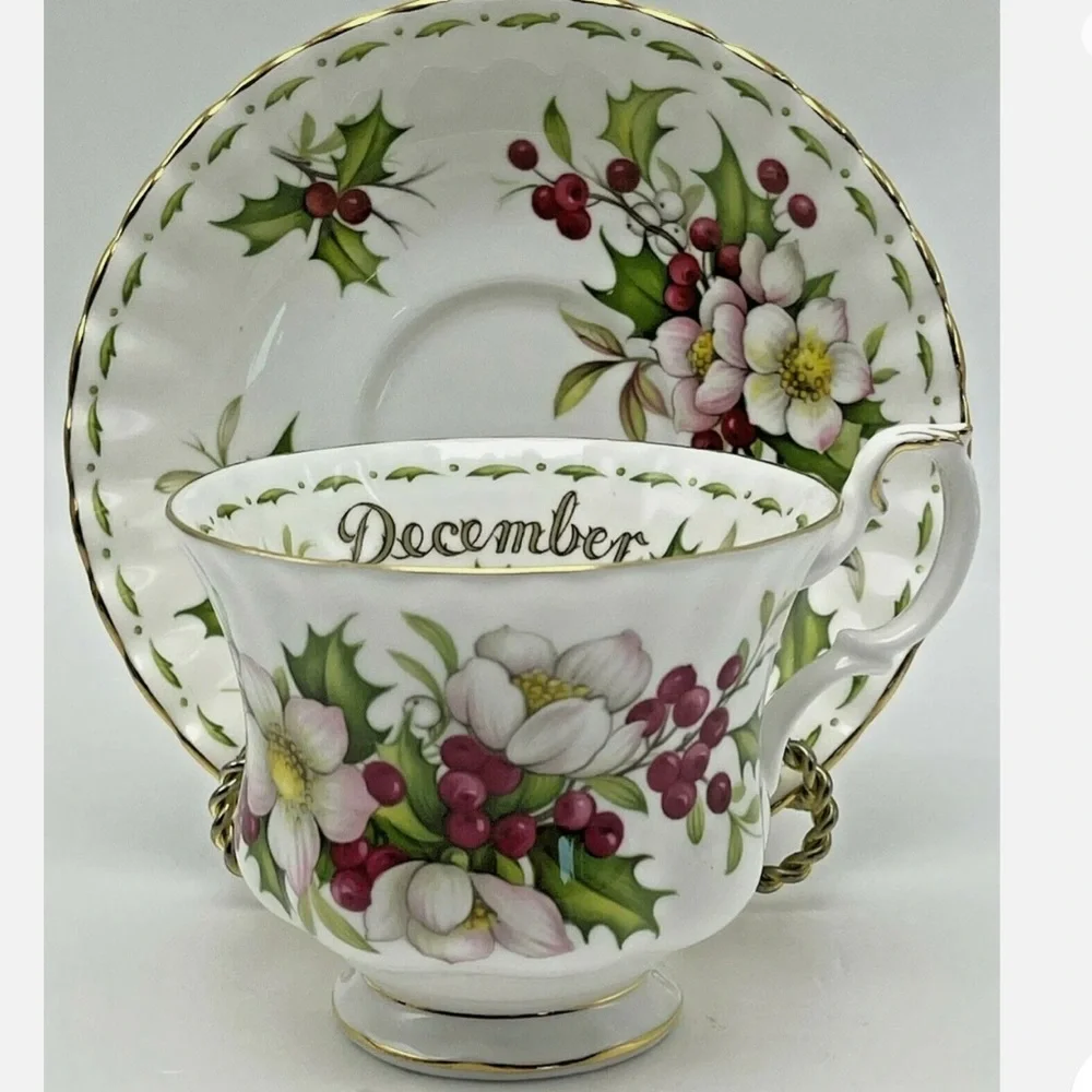 Royal Albert DECEMBER Flower of the Month tea cup and Saucer Made in England - Picture 6 of 6